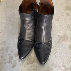 Black Boots Size 6