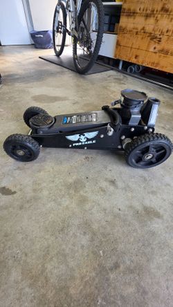 PRO EAGLE THE BEAST 2 ton offroad jack