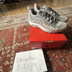 Supreme Nike Air Max 98 Snakeskin  STEAL