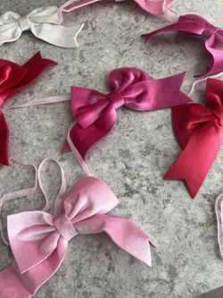 Set Of 2 6ft Bow Garland $12