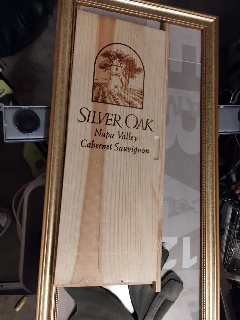 Silver Oak Wood Decoration 