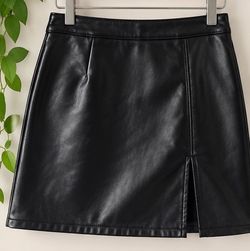 Black Faux Leather Mini Skirt – Chocolate U.S.A. – Size M