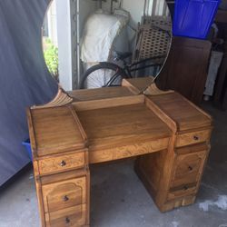 Wood Desk With Mirror