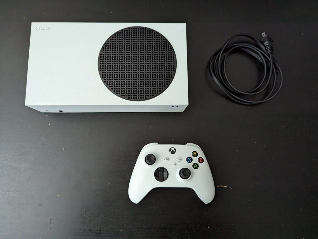 Xbox Series S 512 GB With One Controller