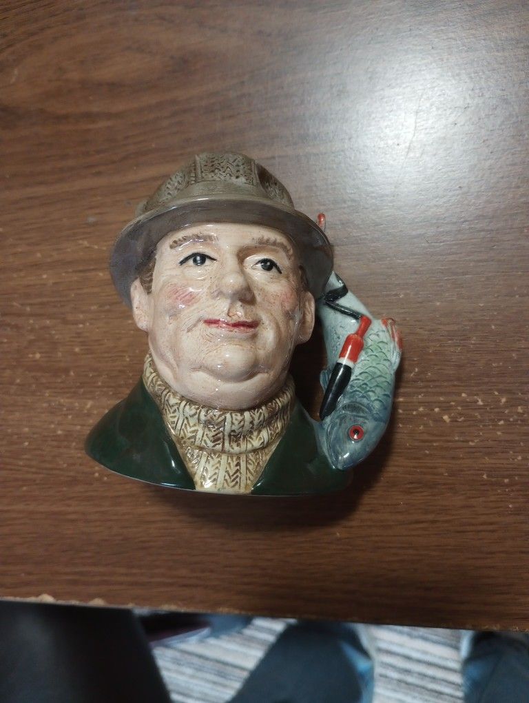 Royal Doulton Character Mug The Angler D6866