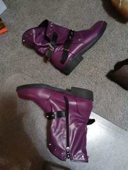 Tonz Of Boots Sz 9-10