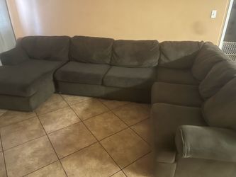 Sectional couch