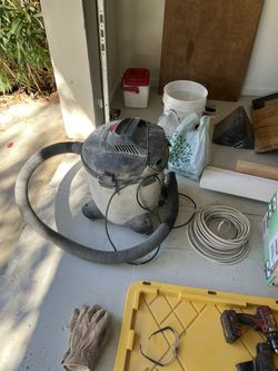 Shop Vac And Hose 