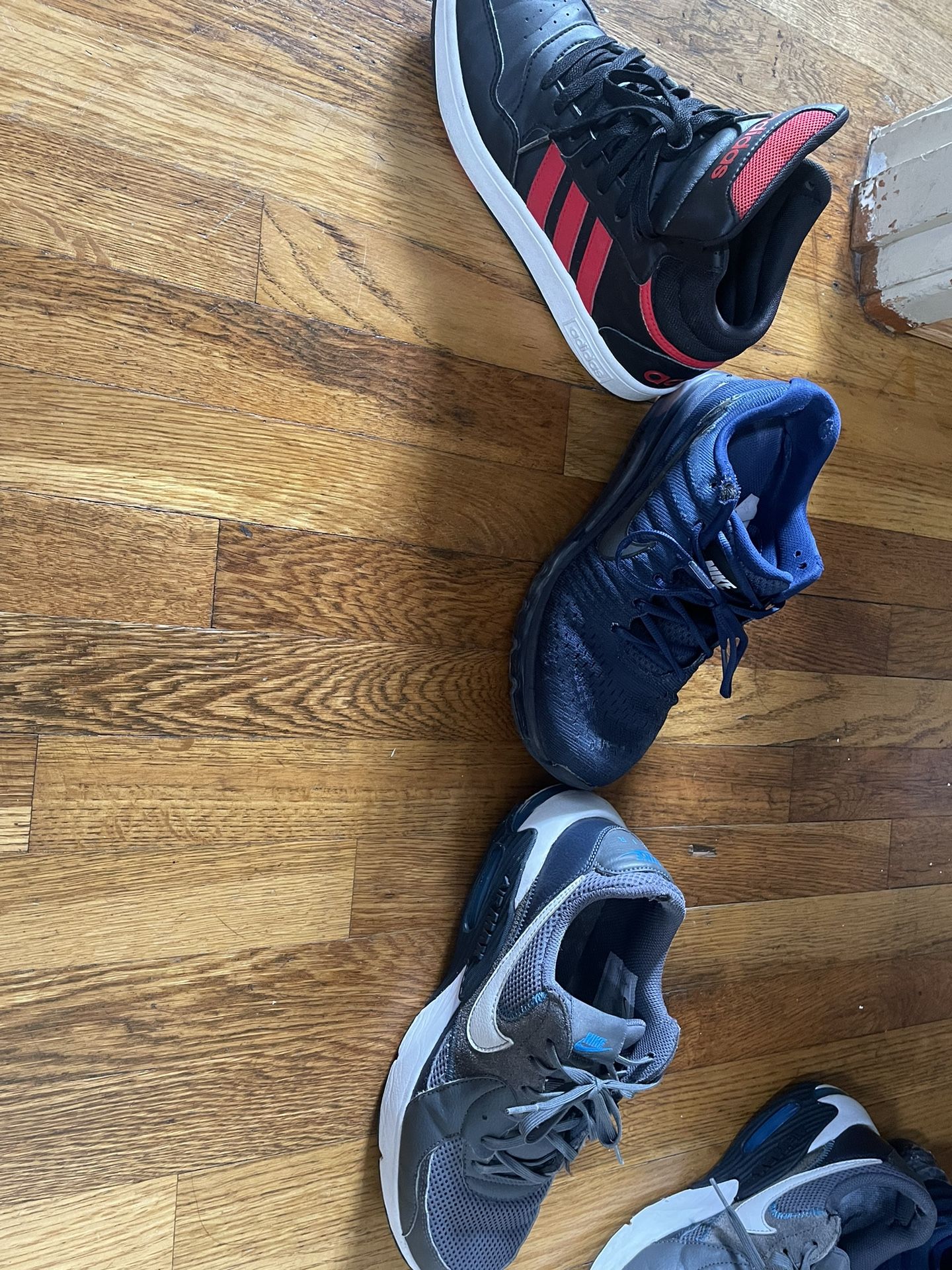 3 Shoes