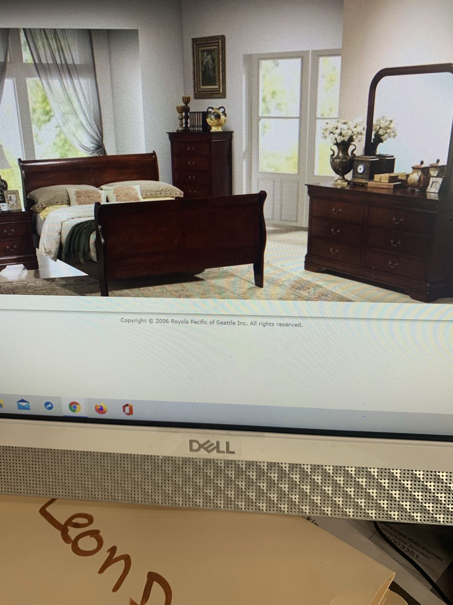 Queen Bed Room Set( Includes Queen Bed Frame, Dresser, Mirror, 1 Night Stand)