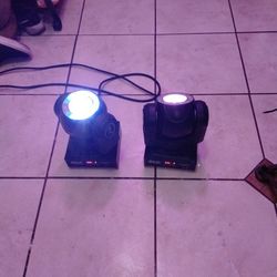 Par De Luces Robots Cabesas Mobiles Trabajando Profecionales Varatas $120 Por Las 2 Yo Page $500 