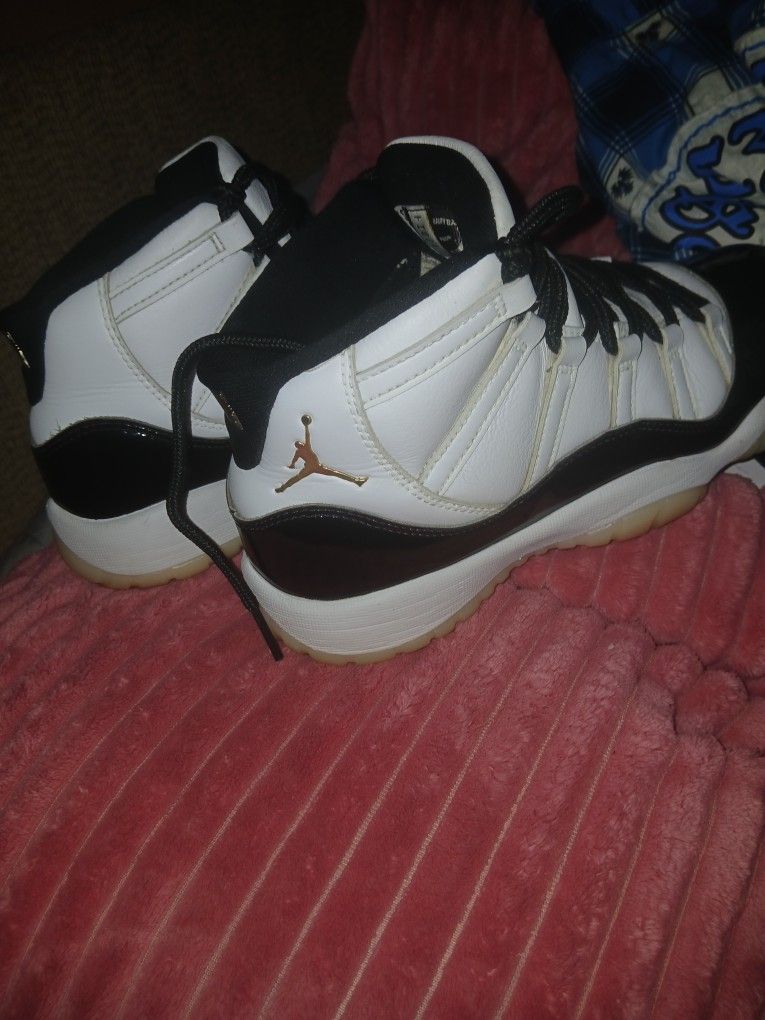 Jordan 11 Retro Size 5.5 In Boys 