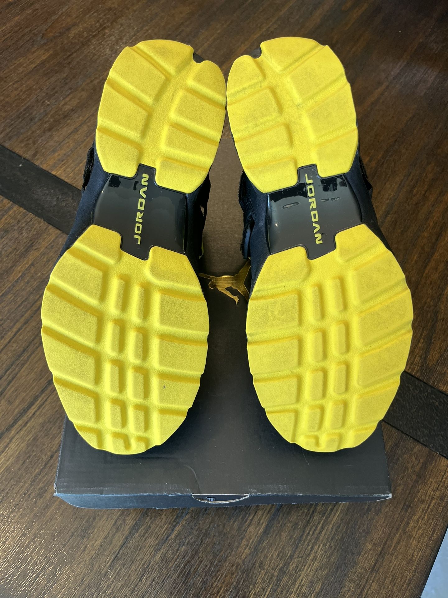 Jordan Trunner XL “Thunder”