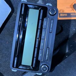 2011 Jetta vw Original Stereo 