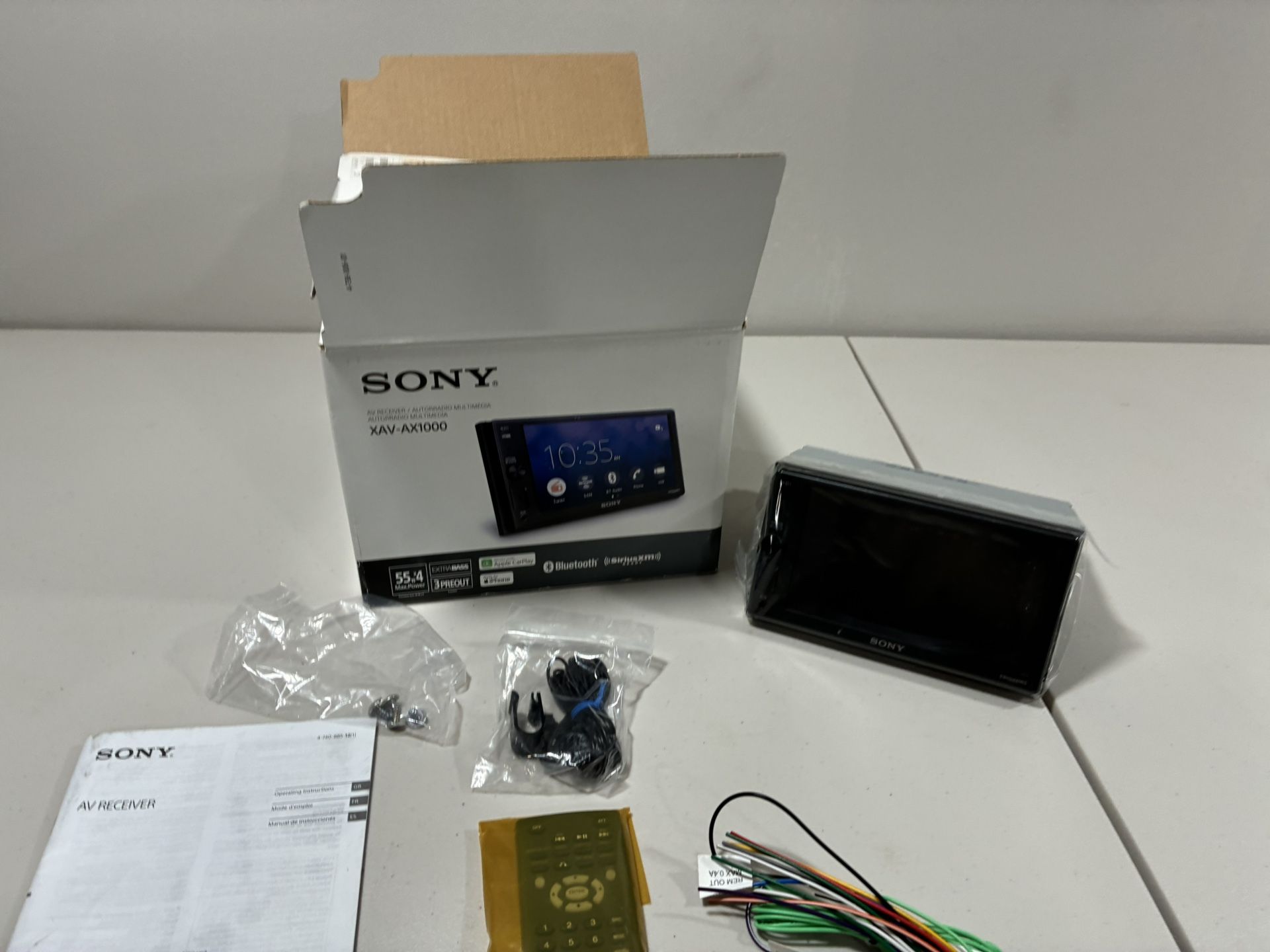 SONY AV RECEIVER( DOUBLE DIN RADIO)