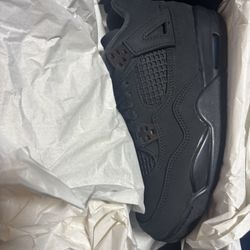 Jordan 4 Retro “Black Cat”(2025)