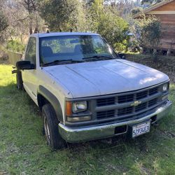 99 Chevy Short Bed Truck, 3500 w/ 1 TN suspension, Vortec 454 Motor, 4x4