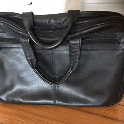 Vintage Kenneth Cole black leather portfiolio bag