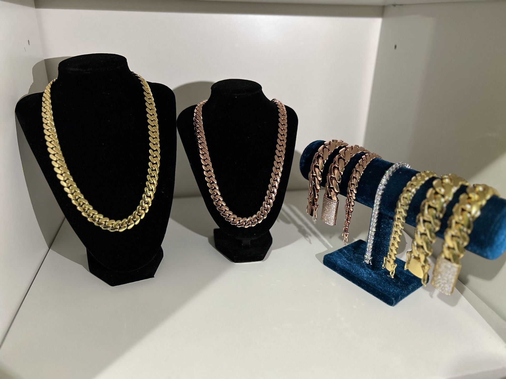 Miami Cuban Link Chains & Bracelets Gold & Rose Gold Bracelets