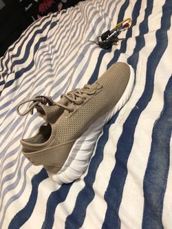 Adidas men 9.5 shoes brand new
