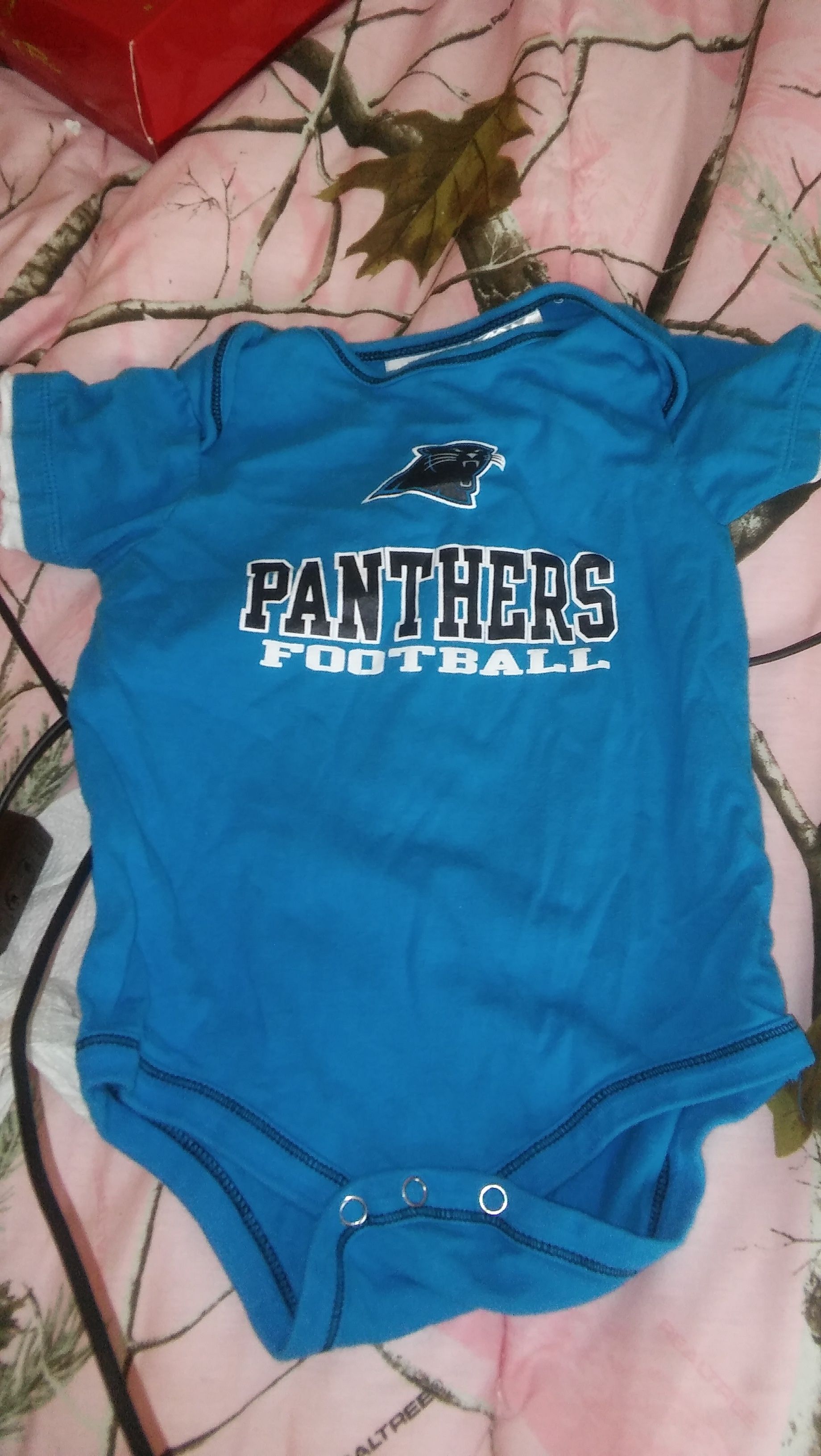 Onesie..sz 18m