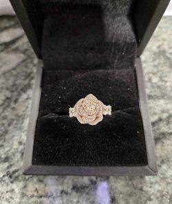 Woman’s gold diamond ring