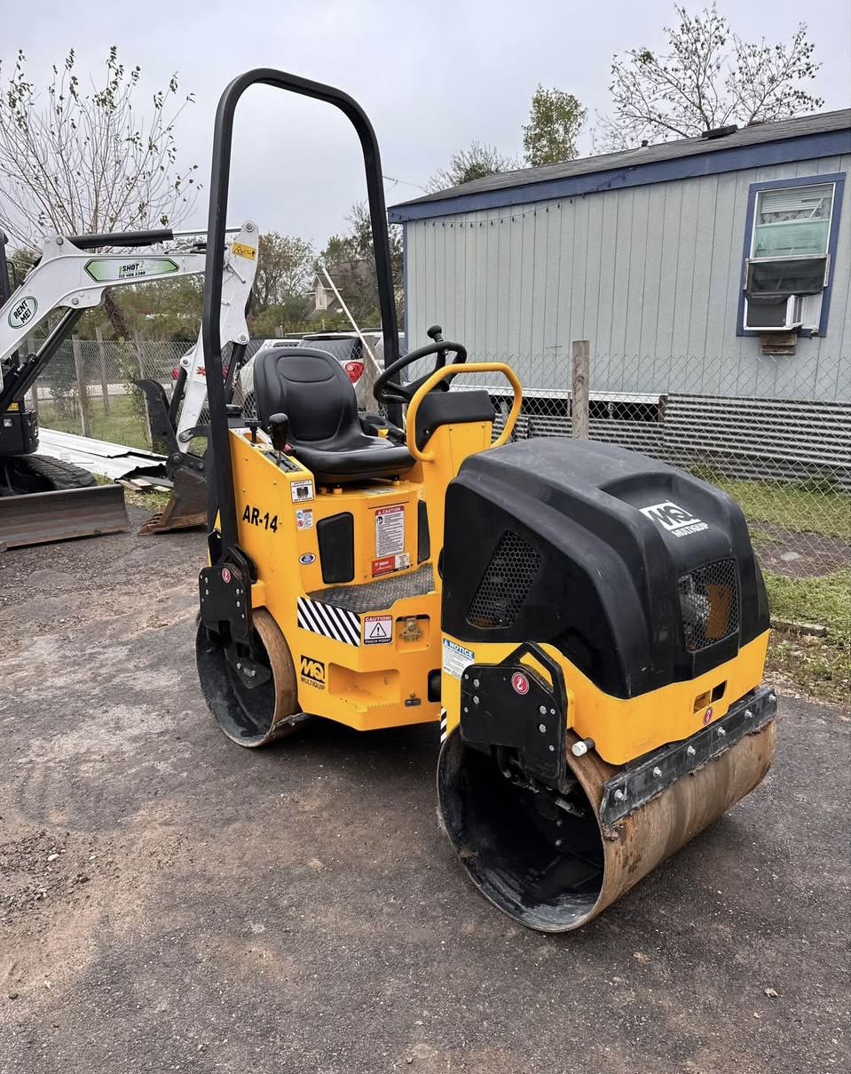 Vibratory Roller 1 Ton