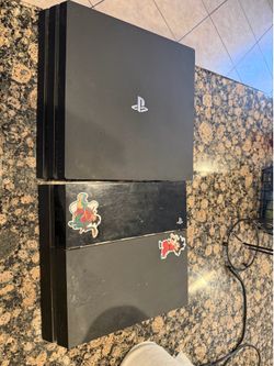 2 PS4s