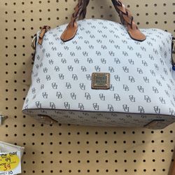 Dooney & Bourke purse 