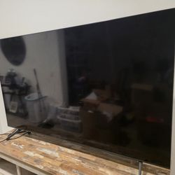 Samsung 70" Smart TV 