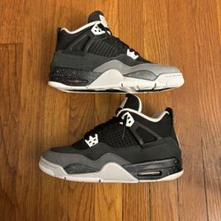 Jordan 4 Fear  