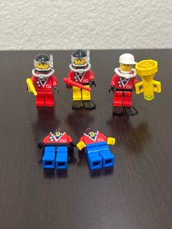 Vintage Town Divers Mini-Figures Lot w/ accessories