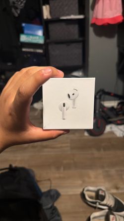 Brand New AirPod 4