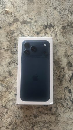 Apple iPhone 17 Pro Max 256GB in Deep Blue