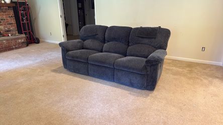 Recliner sofa