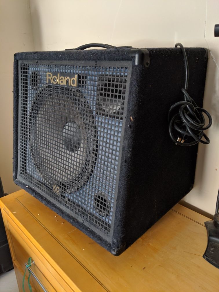 ROLAND kc-550 for Sale in Scottsdale, AZ - OfferUp