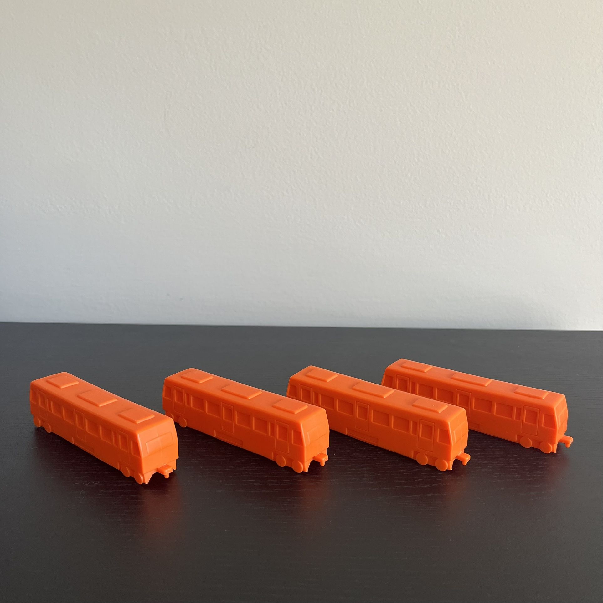 Ultraman Clash Thrash City Crushable Trains 4 Count Orange 5052 Bandai 1991