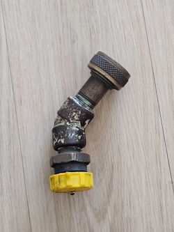 RV Propane Gas Elbow Fitting – Used