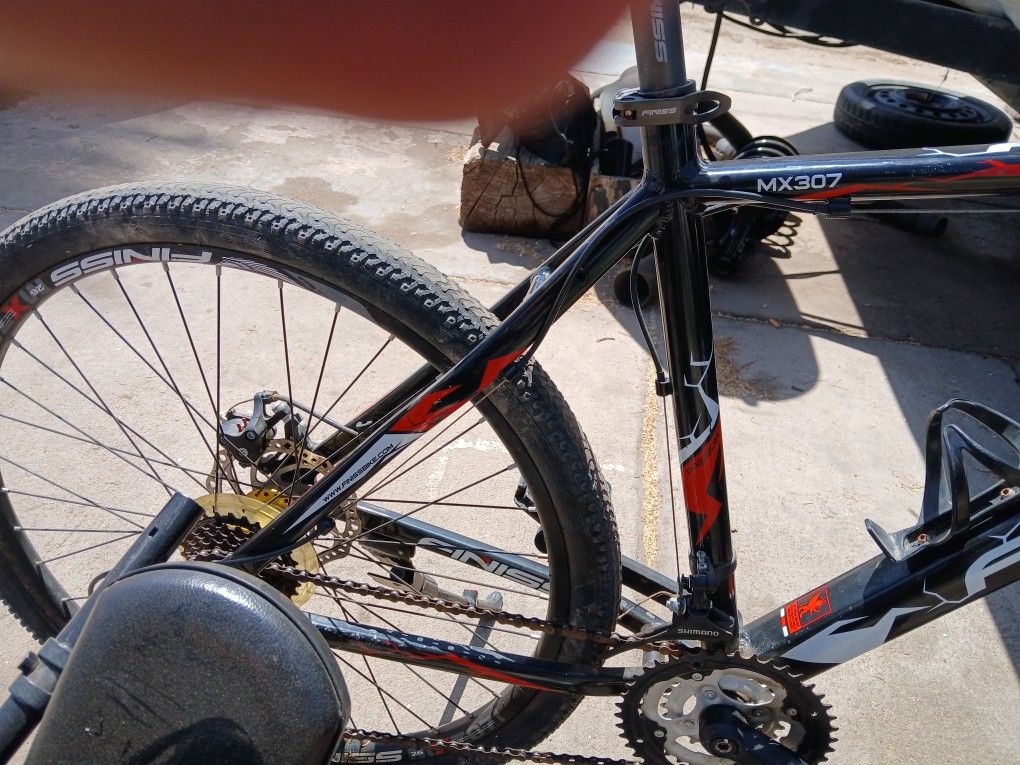 Finiss Bike Like New