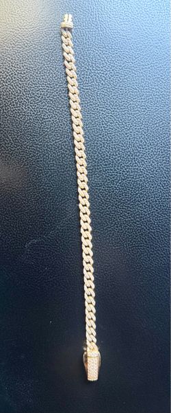 14k yellow gold braclet Cuban curb link cz stones 7”