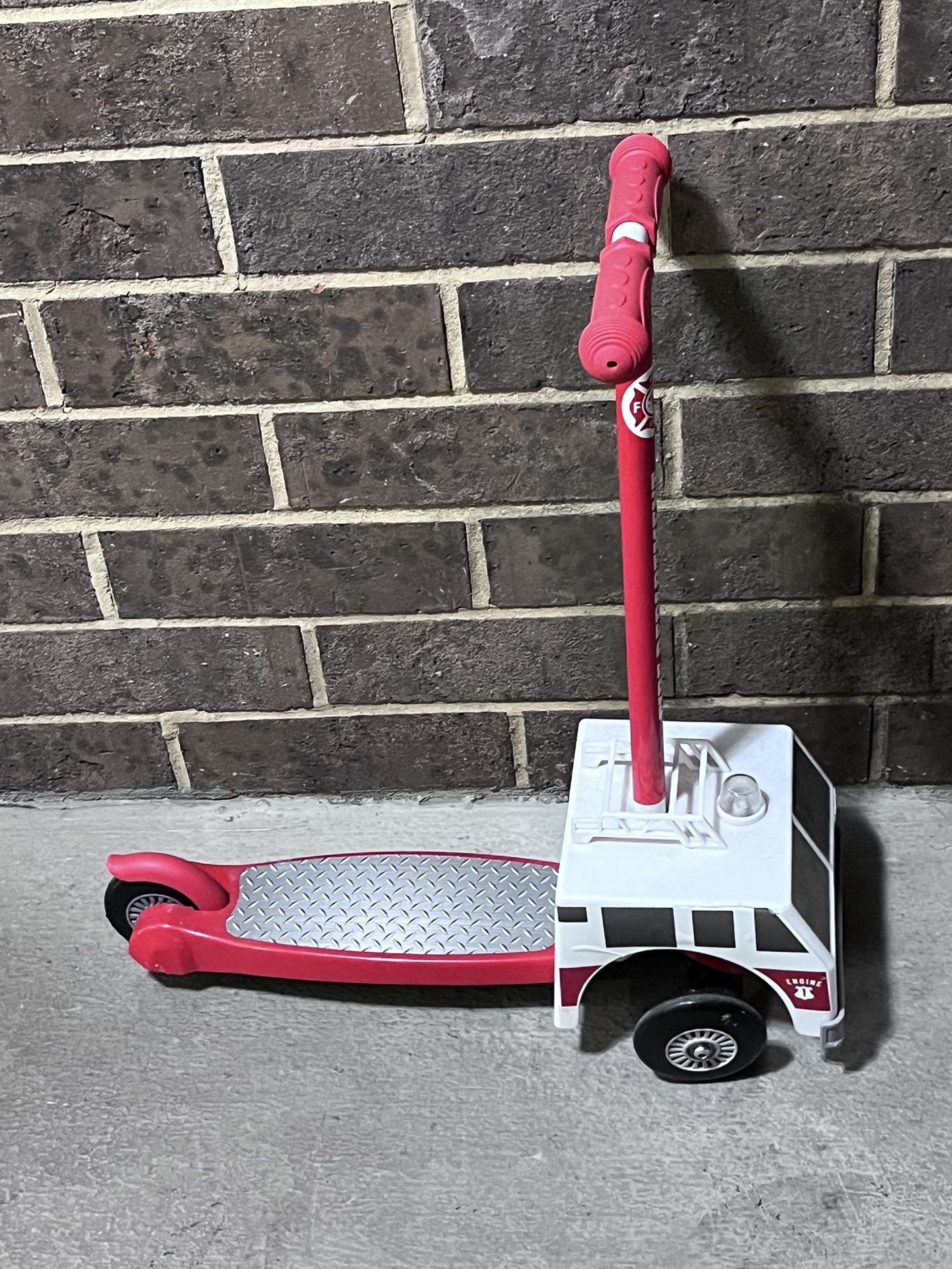 Hard To Find RetireRed Fire Truck 3D Scooter with 3 Wheels and Tilt Turn- Red, For Boys / Girls Ages 3+, Max 75lbs, Foot-Activated Brakes