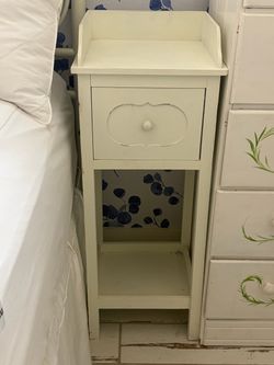 White distressed end tables