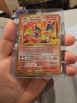 Pokemon 30th anniversary Charizard
