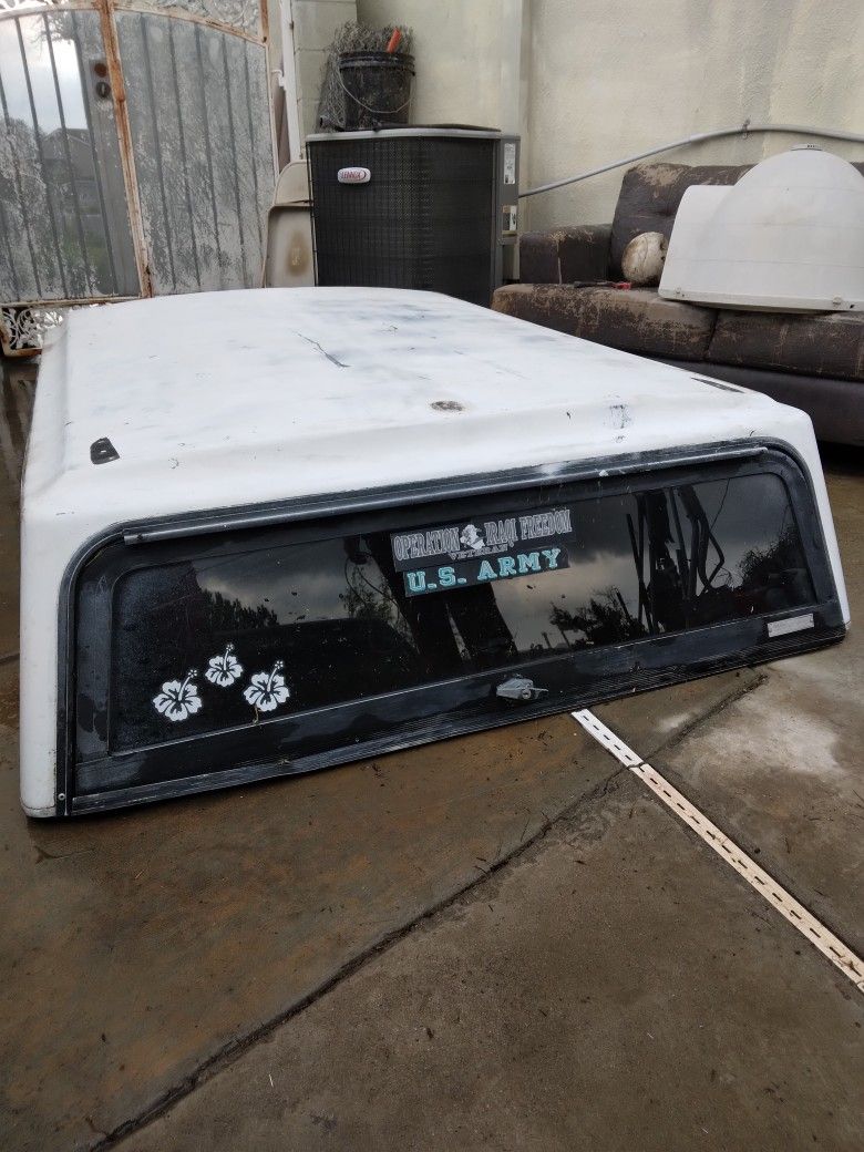 Snug Top Camper Shell for Sale in Moreno Valley, CA OfferUp