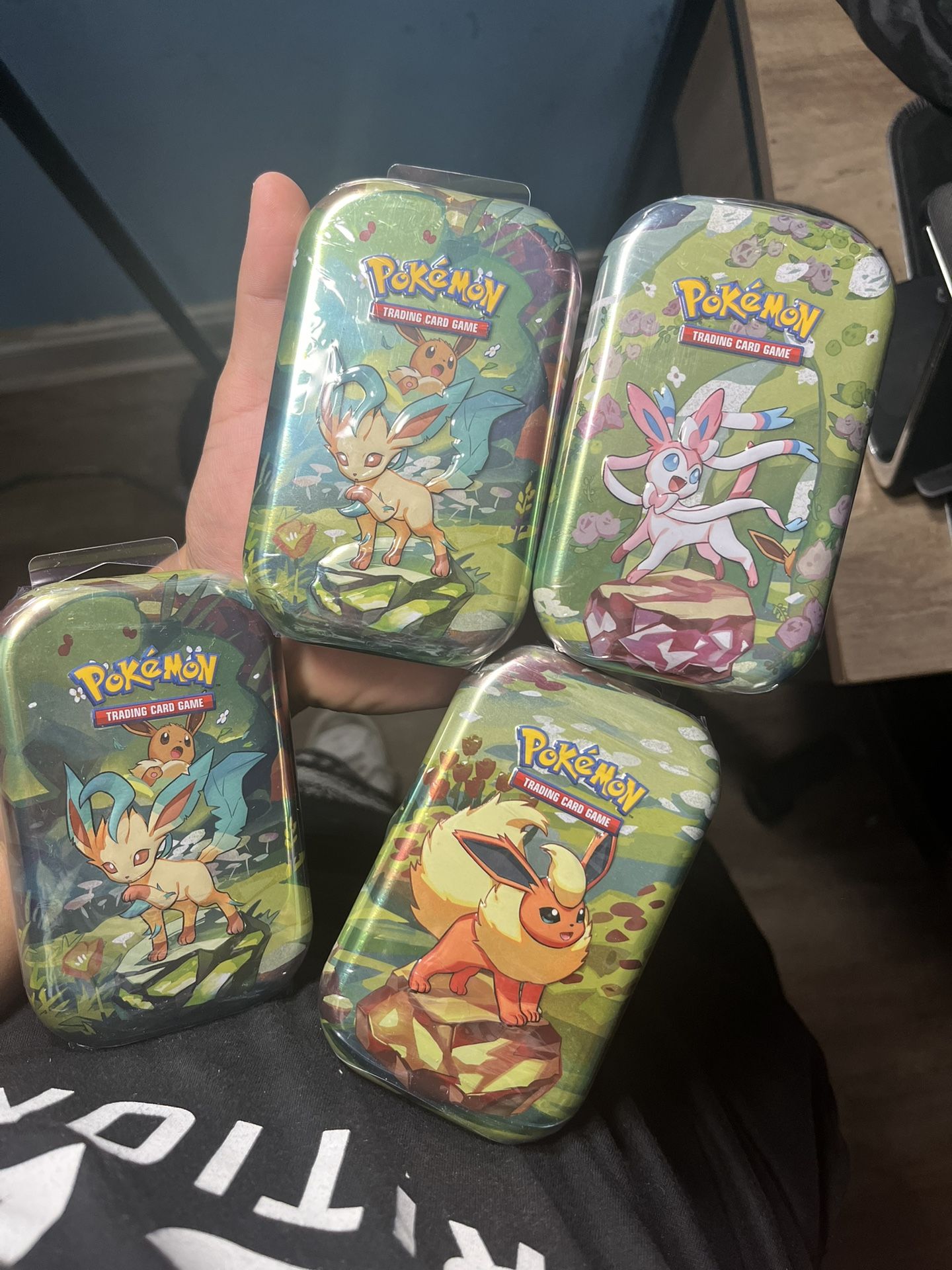 Pokémon Tins