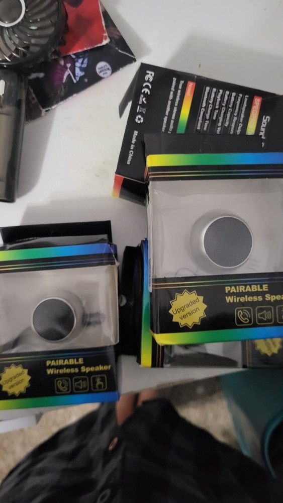 4 Individule Mini Bluetooth Speakers