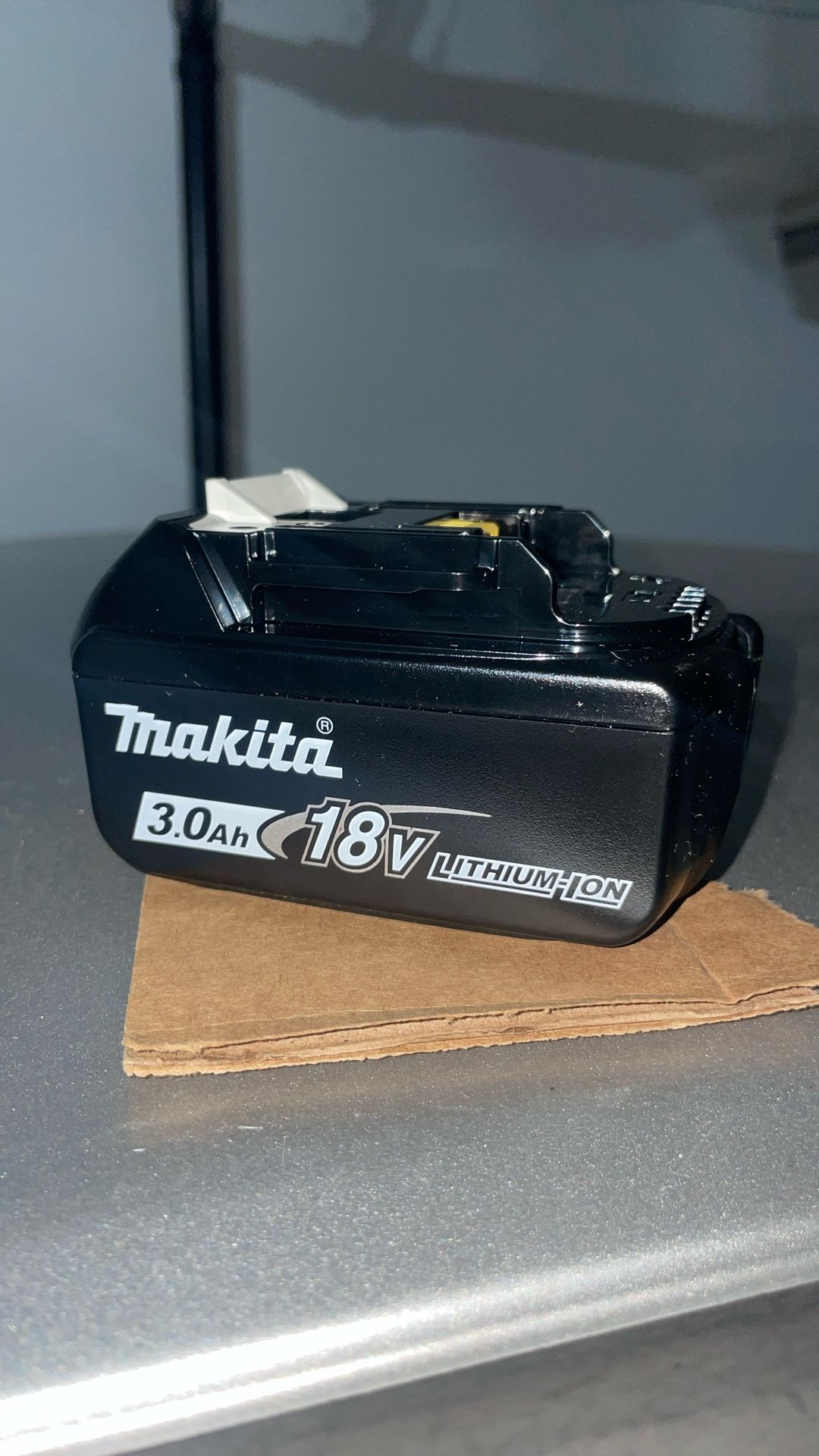 New Makita Battery Lithium 3.0ah 18v -pick Up Only
