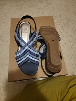 Blue Sandles Size 7. New