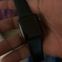 Series 3 Apple Watch In Great Condition