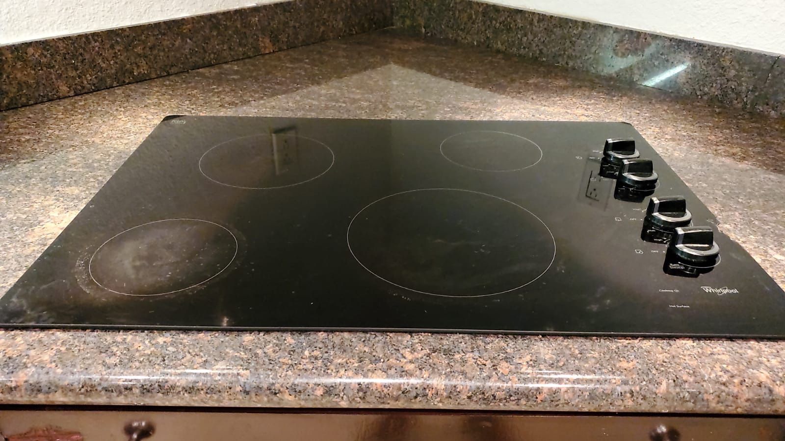 Whirlpool electric cooktop